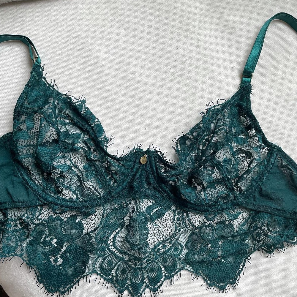 BRAND NEW GOOSEBERRY BRA NEVER WORN!!